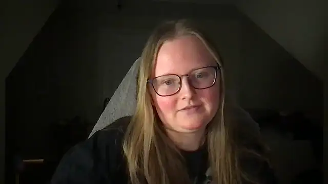 lexie lilacs online show from January 26, 12:05 am