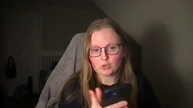 lexie lilacs online show from February 19, 11:57 pm