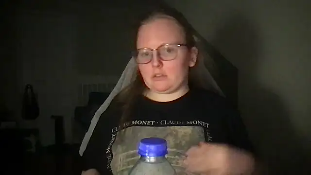 lexie lilacs online show from February 26, 11:37 pm
