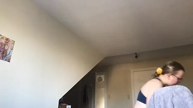 lexie lilacs online show from September 12, 9:26 pm