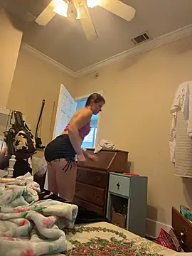 HotMessStilltheBest online show from November 7, 7:03 pm