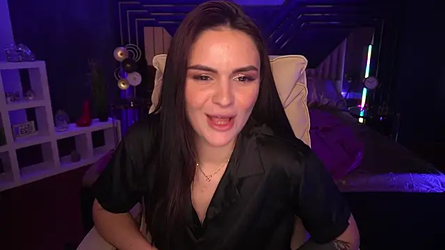 Snapshot of MilashaLovely chatting on February 3, 1:19 pm MilashaLovely online show from February 3, 1:19 pm