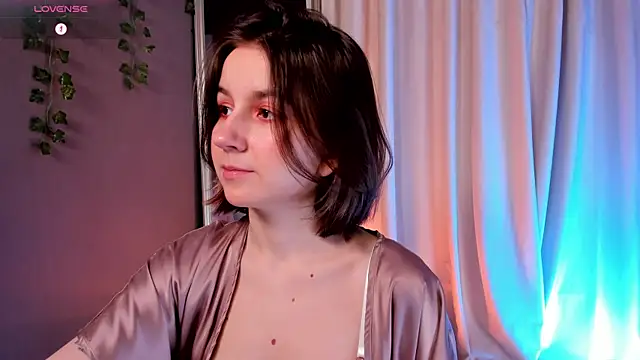 Snapshot of mind_game chatting on January 15, 8:30 am mind game online show from January 15, 8:30 am