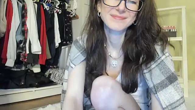 Baby Jewel online show from December 10, 12:38 pm