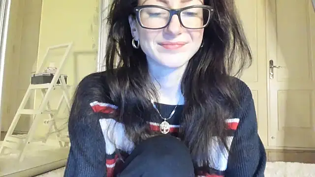 Baby Jewel online show from February 1, 11:10 am