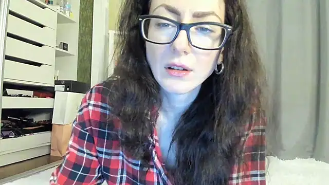 Baby Jewel online show from October 22, 10:15 am