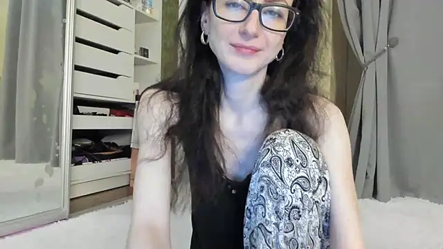 Baby Jewel online show from October 28, 11:14 am