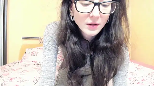 Baby Jewel online show from December 16, 11:15 am