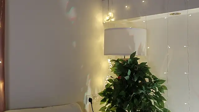 Kim Oberlin  online show from January 30, 12:37 pm