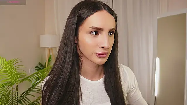 Kim Oberlin  online show from December 3, 4:05 pm