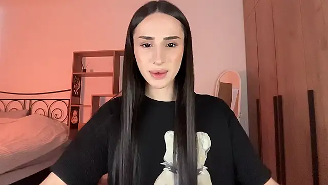 Kim Oberlin  online show from April 10, 4:12 pm