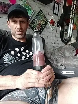 Snapshot of Gilgamesch1704 chatting on June 7, 1:37 pm Gilgamesch1704 online show from June 7, 1:37 pm