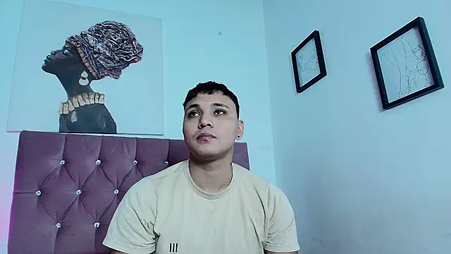 Snapshot of couple_lovelyds chatting on October 25, 8:58 pm couple lovelyds online show from October 25, 8:58 pm