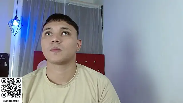 Snapshot of couple_lovelyds chatting on November 19, 8:42 pm couple lovelyds online show from November 19, 8:42 pm