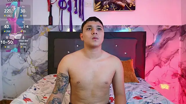 couple lovelyds online show from March 26, 9:20 pm