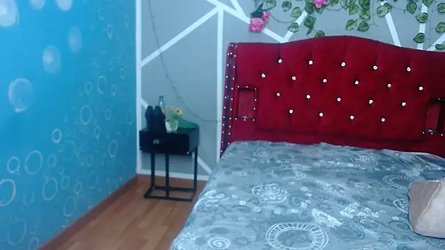 Snapshot of stephanieross202cl chatting on January 25, 1:43 am stephanieross202cl online show from January 25, 1:43 am