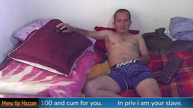 Snapshot of yazforeSolo chatting on January 12, 9:29 pm yazforeSolo online show from January 12, 9:29 pm