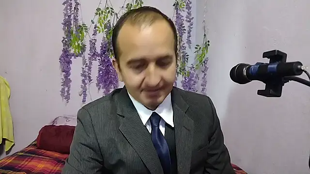 Snapshot of yazforeSolo chatting on September 18, 2:30 pm yazforeSolo online show from September 18, 2:30 pm