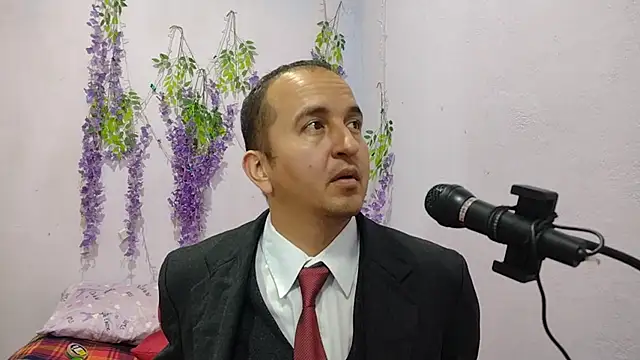 Snapshot of yazforeSolo chatting on September 19, 2:18 pm yazforeSolo online show from September 19, 2:18 pm