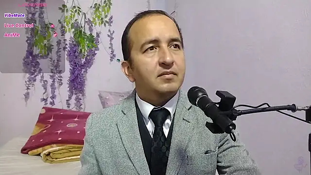 Snapshot of yazforeSolo chatting on September 28, 3:28 pm yazforeSolo online show from September 28, 3:28 pm