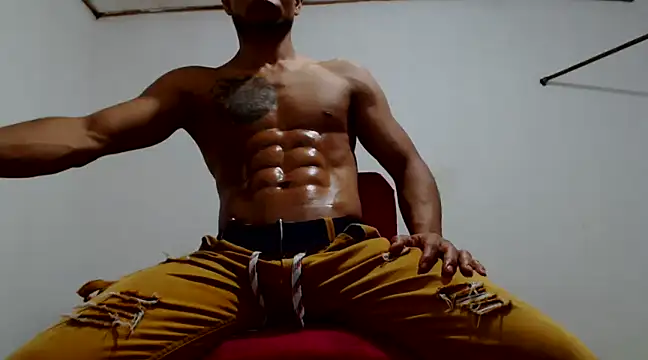 fernandez latinblackk online show from December 3, 5:53 am