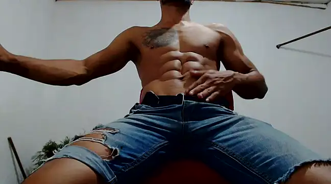 fernandez latinblackk online show from December 6, 5:53 am