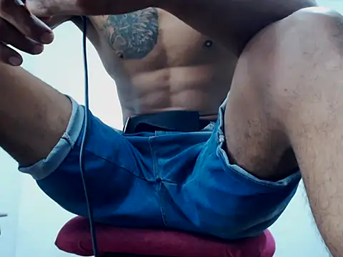 fernandez latinblackk online show from January 22, 5:17 pm