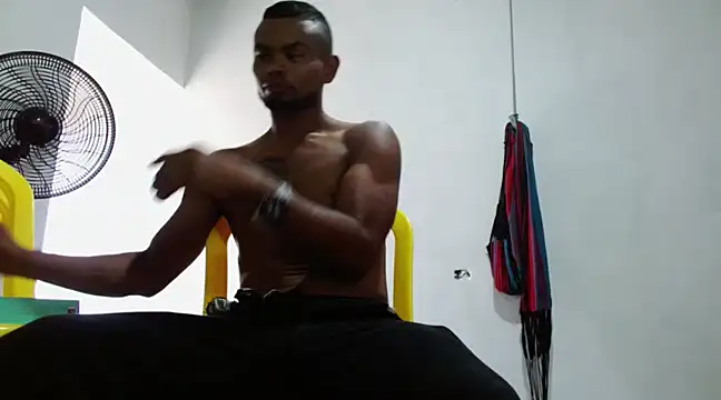 fernandez latinblackk online show from March 9, 5:17 pm