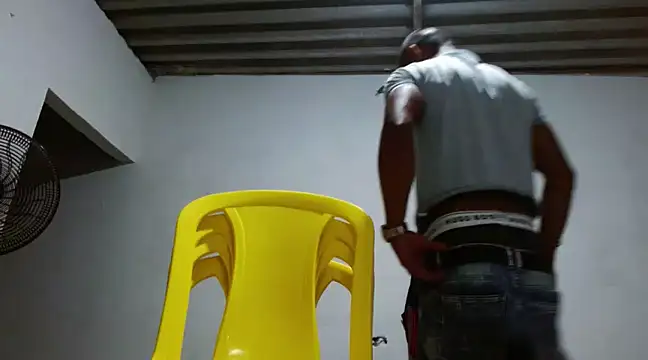 fernandez latinblackk online show from March 12, 1:14 am