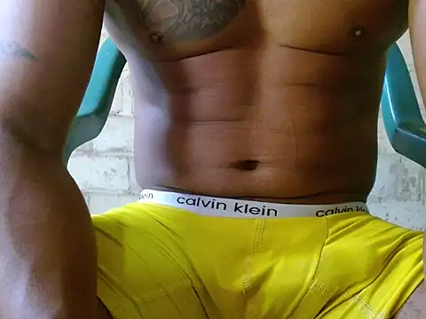 fernandez latinblackk online show from September 13, 4:29 pm