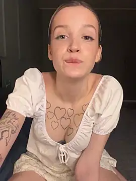 Sweet Evva online show from December 2, 5:15 pm