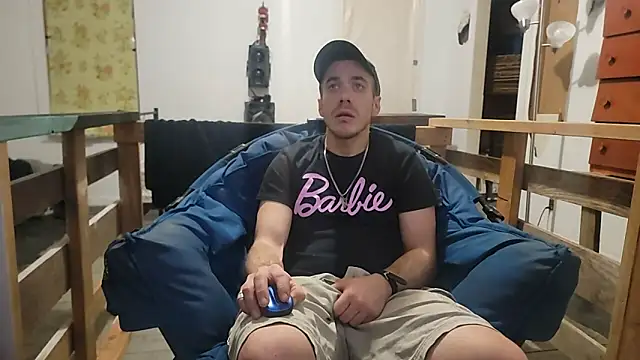 ScubaStevex online show from December 30, 9:48 am