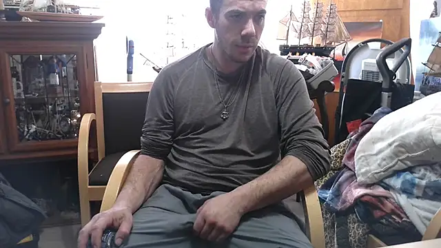 ScubaStevex online show from February 15, 1:20 pm