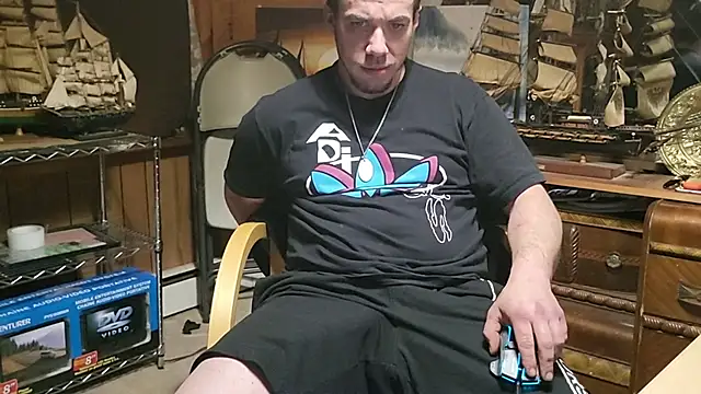 ScubaStevex online show from March 23, 5:22 am