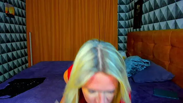 Snapshot of Luna__Lewis chatting on January 22, 8:51 am Luna Lewis online show from January 22, 8:51 am
