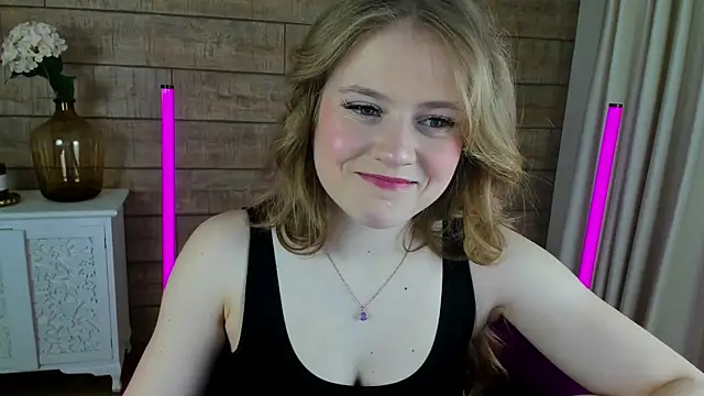 SelinSwarovski online show from March 14, 7:34 pm