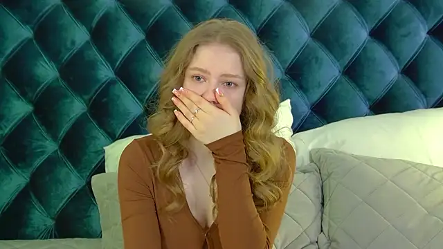 SelinSwarovski online show from April 12, 4:23 pm