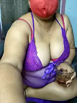 Snapshot of Cute_Bellaa chatting on January 10, 9:31 pm Cute Bellaa online show from January 10, 9:31 pm