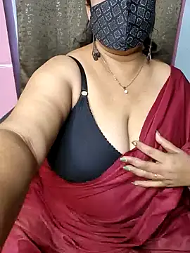 Snapshot of Cute_Bellaa chatting on February 7, 6:56 am Cute Bellaa online show from February 7, 6:56 am