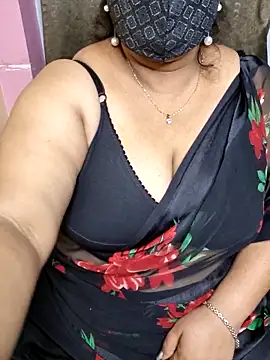 Snapshot of Cute_Bellaa chatting on February 15, 11:25 pm Cute Bellaa online show from February 15, 11:25 pm