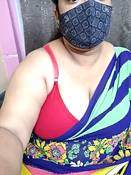 Snapshot of Cute_Bellaa chatting on February 25, 6:14 am Cute Bellaa online show from February 25, 6:14 am