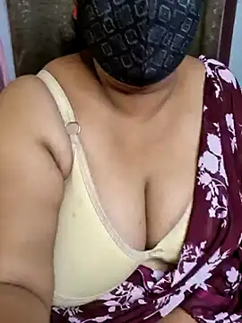 Snapshot of Cute_Bellaa chatting on March 9, 10:30 am Cute Bellaa online show from March 9, 10:30 am