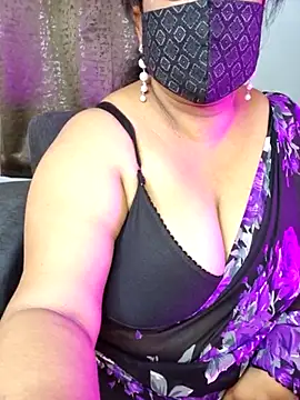 Snapshot of Cute_Bellaa chatting on March 19, 8:12 am Cute Bellaa online show from March 19, 8:12 am