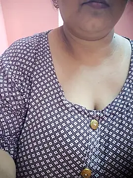 Snapshot of Cute_Bellaa chatting on September 10, 10:59 am Cute Bellaa online show from September 10, 10:59 am