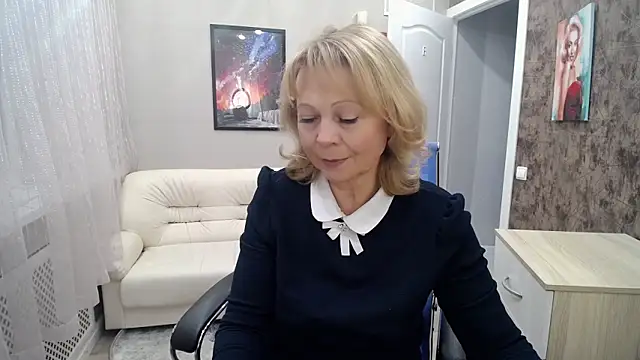 Milla Cutie18 online show from January 27, 5:47 am