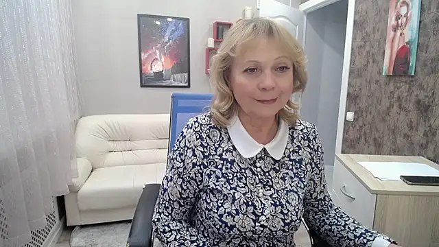 Milla Cutie18 online show from February 17, 11:55 am