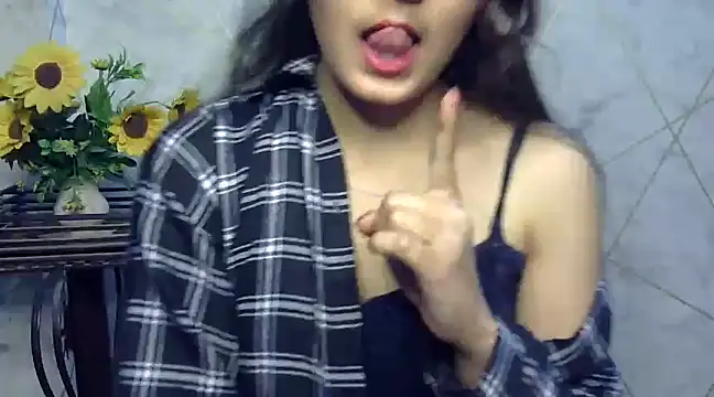 sonam love- online show from March 3, 6:22 pm