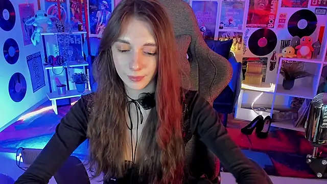 AveAngela online show from December 14, 9:35 pm