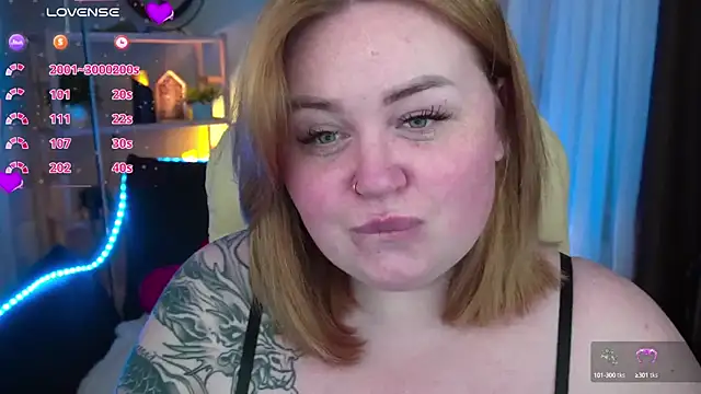 ZaraReignn online show from March 5, 9:15 pm