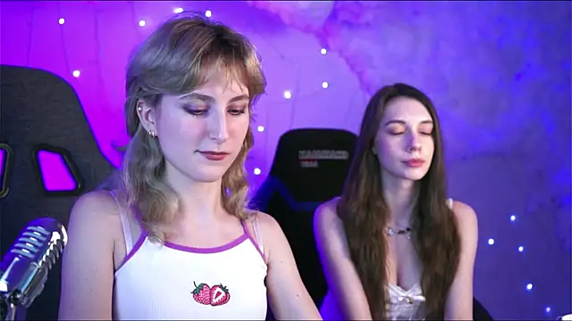 LuxRayi online show from January 3, 9:05 pm